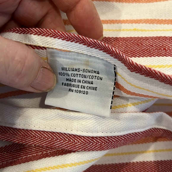 NWOT Williams Sonoma apron - Picture 6 of 7